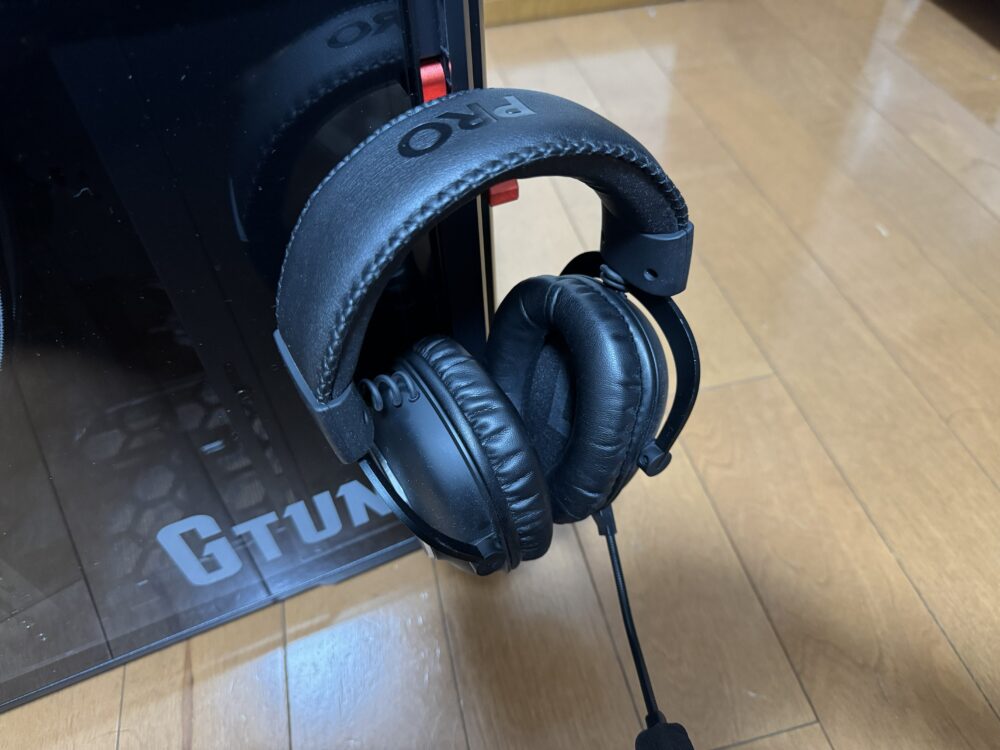 G TUNE DG-A7G6T-ヘッドホンホルダーを実際に使用